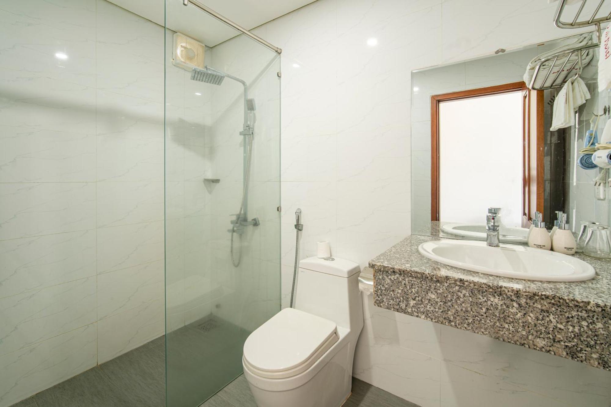 Phu An Hotel Дананг Екстериор снимка