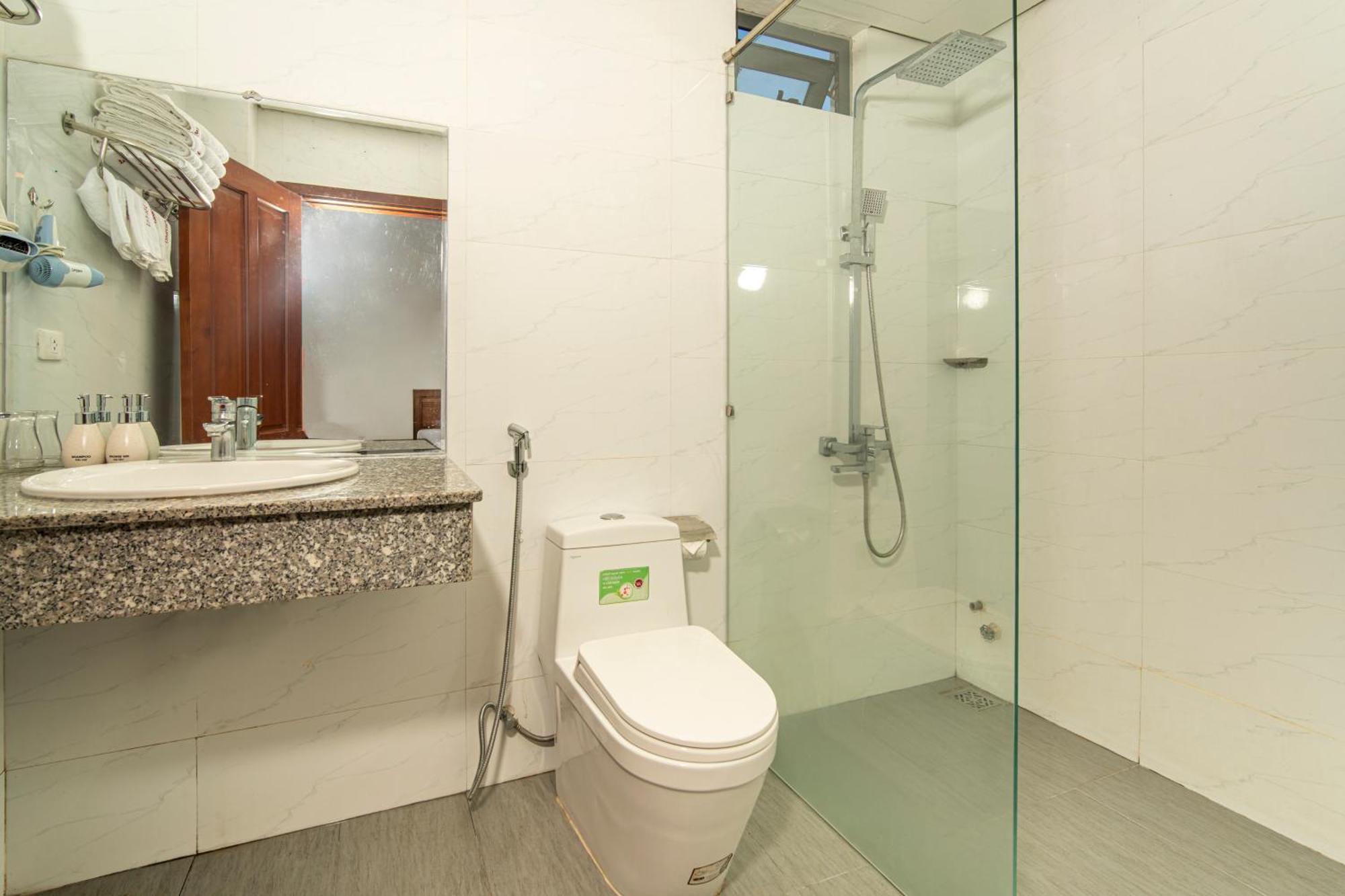 Phu An Hotel Дананг Екстериор снимка